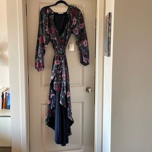 BRAND NEW Long-sleeved, flowing, floral, garden party wrap dress